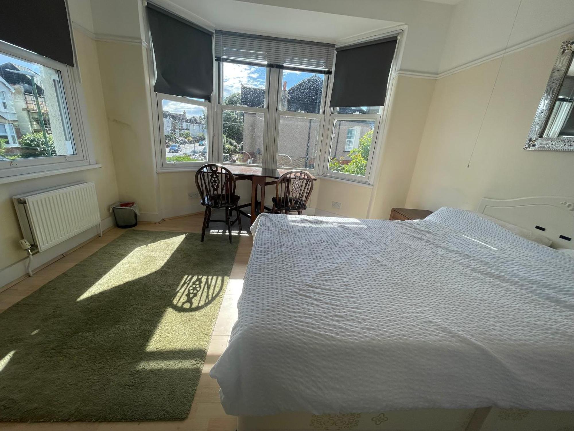Room With Private Bathroom And Shared Kitchen London Exteriör bild